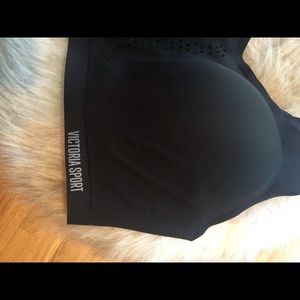 Victoria Secret size 38 DD Angel Max sports Bra